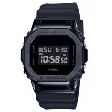 Часы Casio G-Shock GM-5600B-1E / GM-5600B-1ER